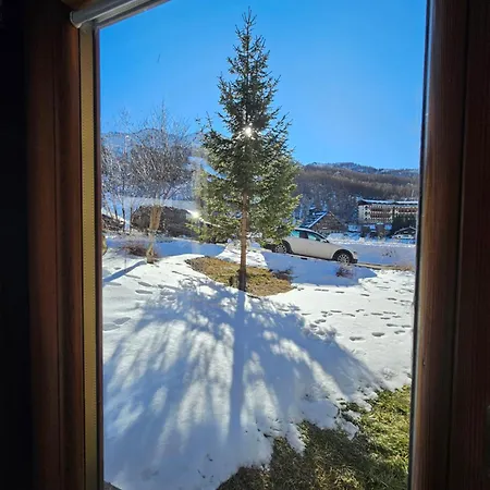 Thea In & Out Cir 0942 Apartment *