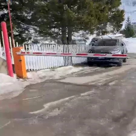 Thea In & Out Cir 0942 * Breuil-Cervinia