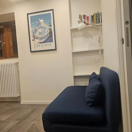 Thea In & Out Cir 0942 アパート