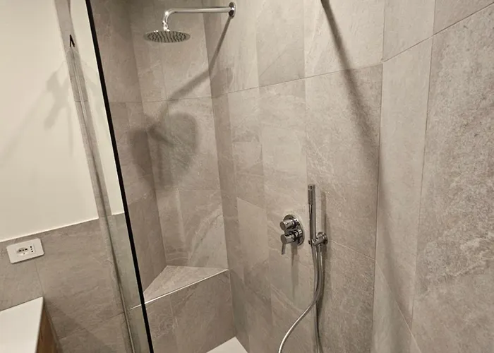 Thea In & Out Cir 0942 ブレウイル・チェルヴィナイア